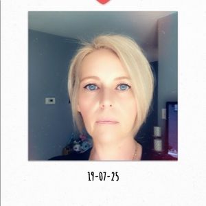 Meet your Posher, Candace